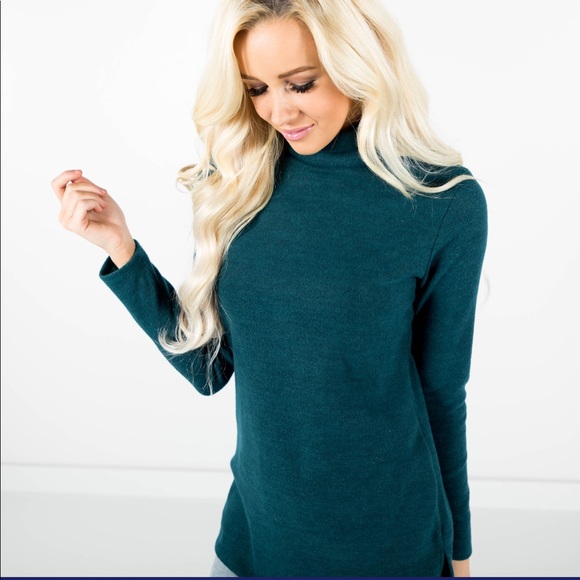 Stevie Hender Sweaters - Natalia Turtle Neck in Hunter Green